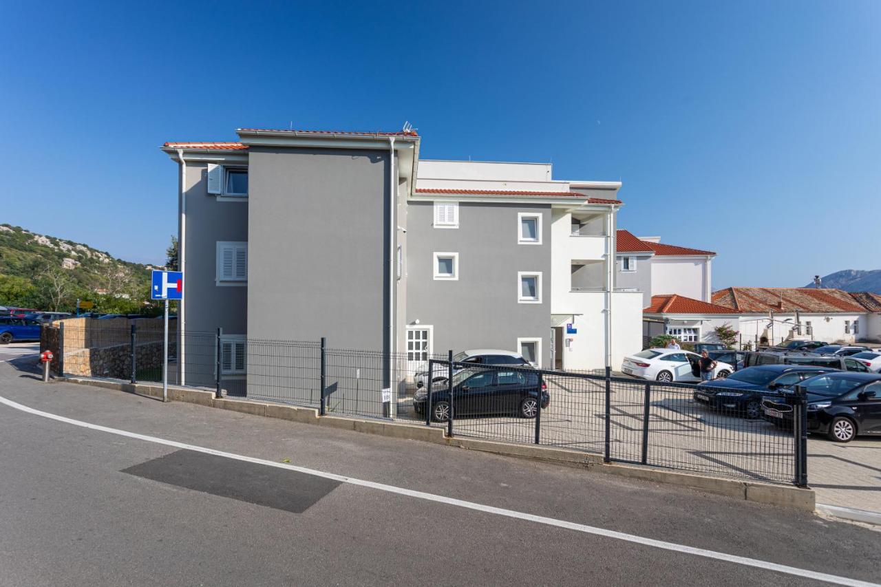 Apartments Crnekovic Tomislava 8A 巴斯卡 外观 照片