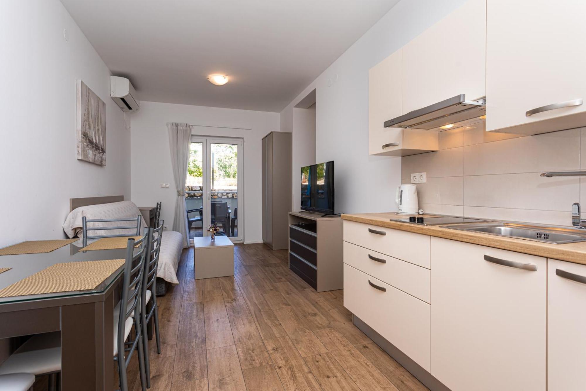 Apartments Crnekovic Tomislava 8A 巴斯卡 外观 照片
