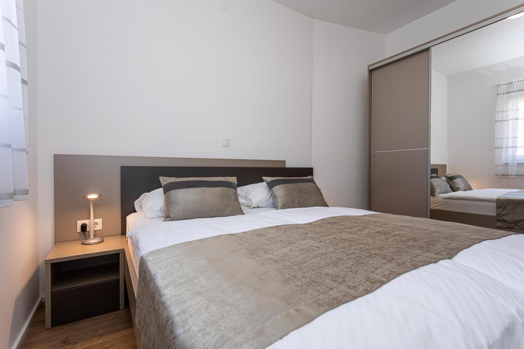 Apartments Crnekovic Tomislava 8A 巴斯卡 外观 照片