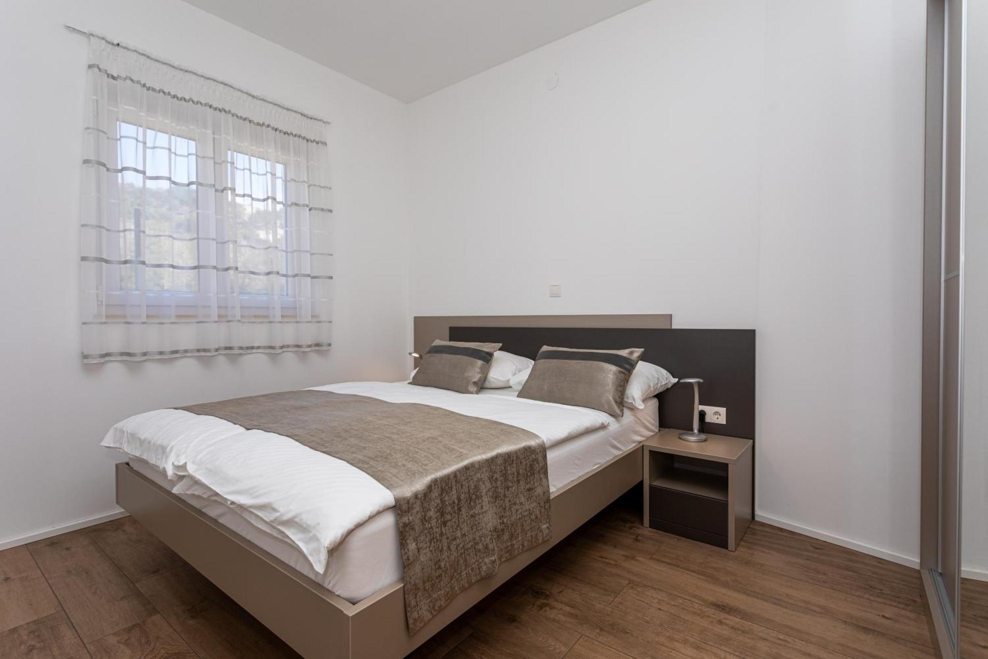 Apartments Crnekovic Tomislava 8A 巴斯卡 外观 照片